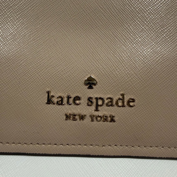 Kate Spade New York Beige Blush Pink & White Flap Crossbody Bag Like New - Picture 6 of 10